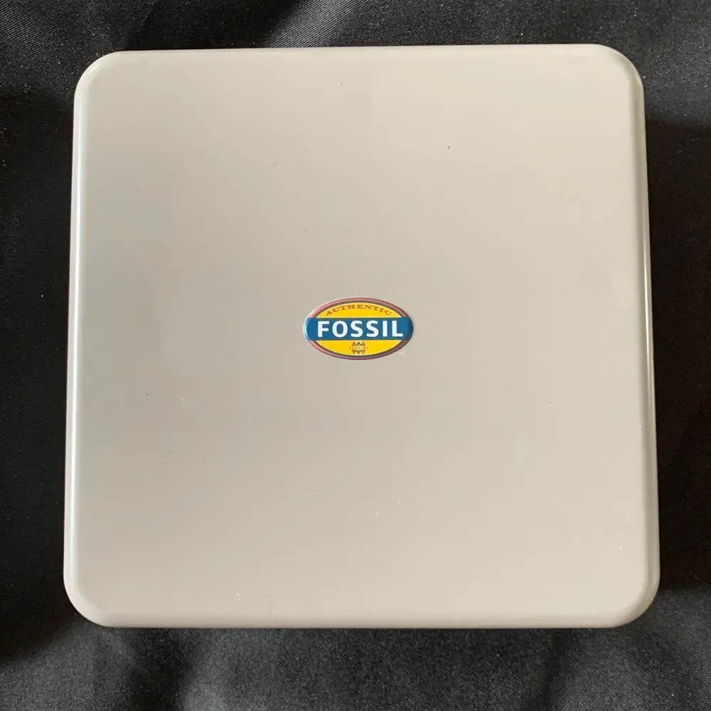 Fossil Collectable empty‎ Tin